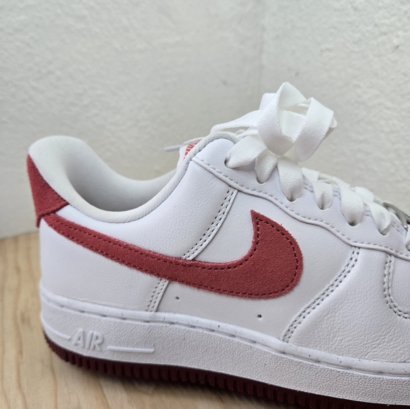 Womes AIR FORCE 1 '07 White/Adobe-Team Red FQ7626 100 - Picture 8 of 8